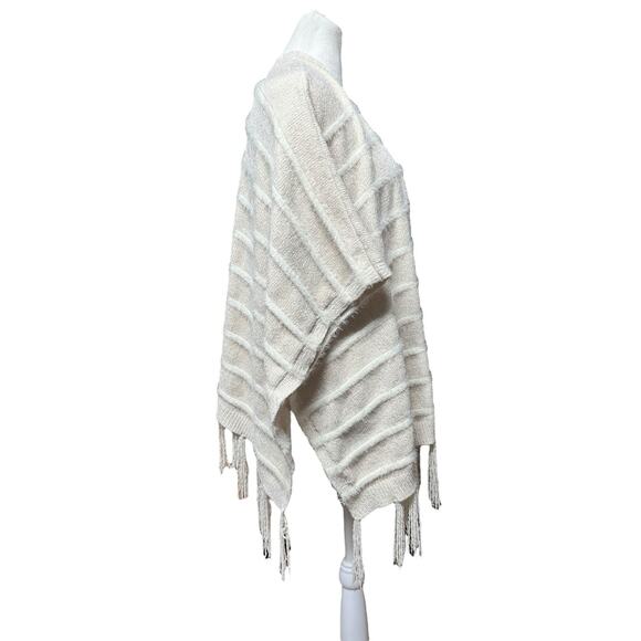 Anthropologie Boho Fringe Knit Shawl Wrap Textured Poncho Style Layering One Sz - Picture 4 of 12